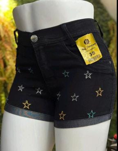 Short Jeans Feminino Preto com Bordado de Estrelas