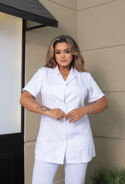 Jaleco Feminino ClÃÂ¡ssico com Manga Curta Ã¢â¬â Branco