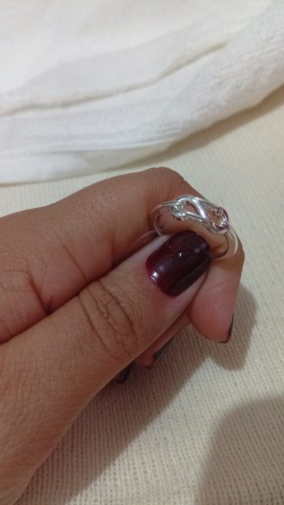 Anel Prateado AjustÃÂ¡vel com LaÃÂ§o Elegante