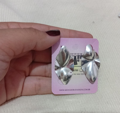 Brinco Maxi Folha Prateado